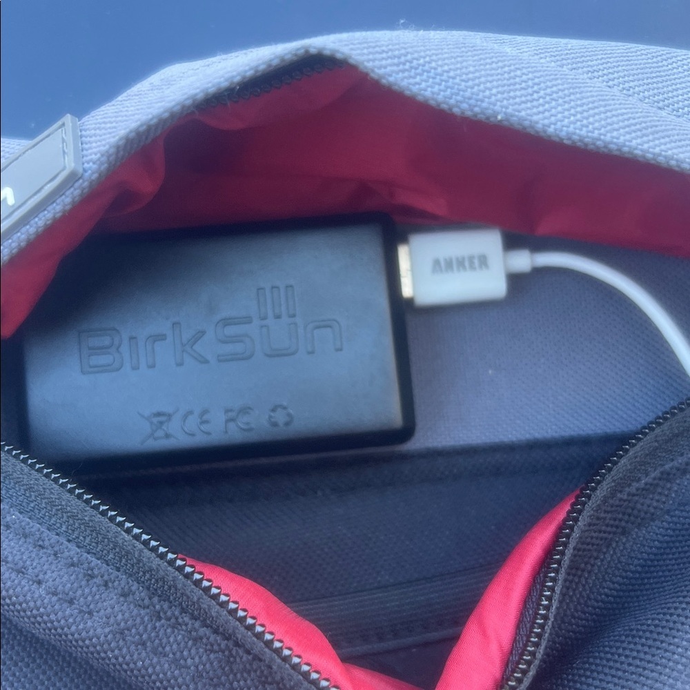 BirkSun Solar Panel Charging Grey/Black Backpack NWT - Picture 6 of 11